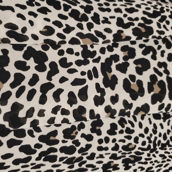 WORTHINGTON size 8 midi skirt cheetah print minor pleating - Picture 4 of 7